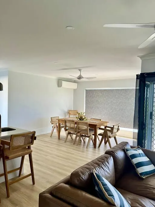 Holiday home Wait And Sea Bargara Villa