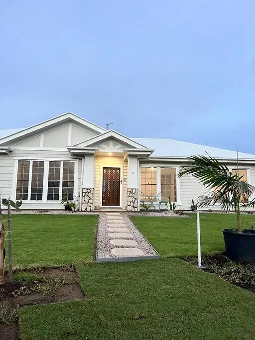 Holiday home Wait And Sea Bargara Villa