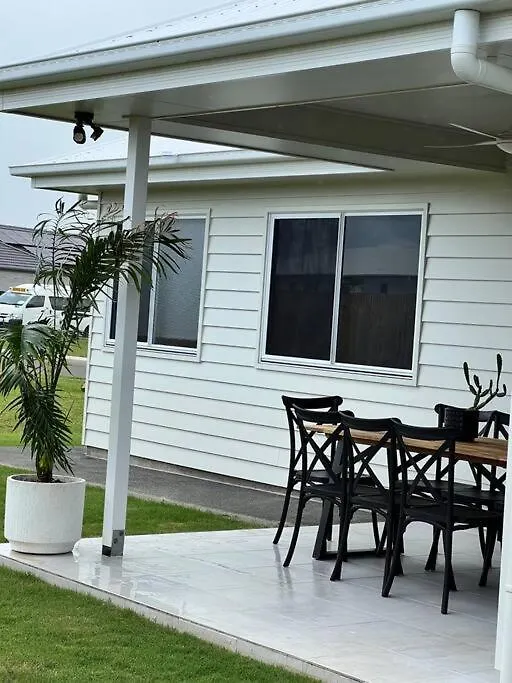 Wait And Sea Bargara Villa