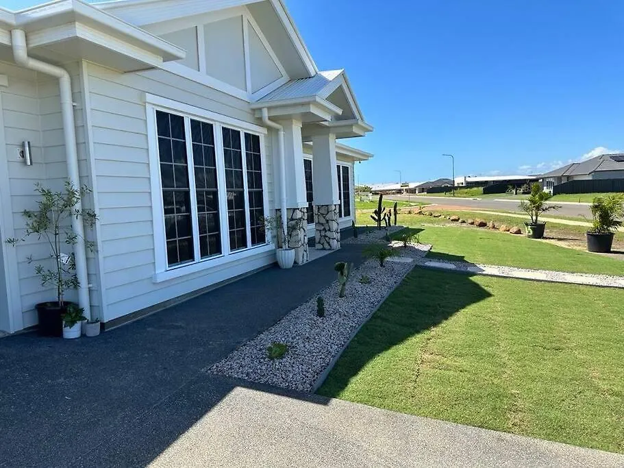 Holiday home Wait And Sea Bargara Villa